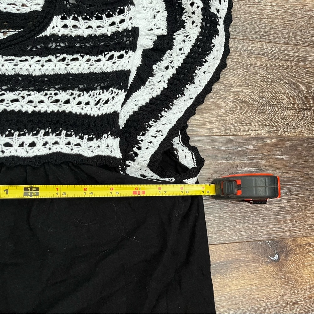 Loft Crochet Ruffle Sleeve Top Large - Picture 9 of 10